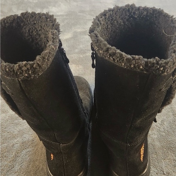 Rocket Dog Black Winter Boots with Orange Logo - Picture 4 of 9